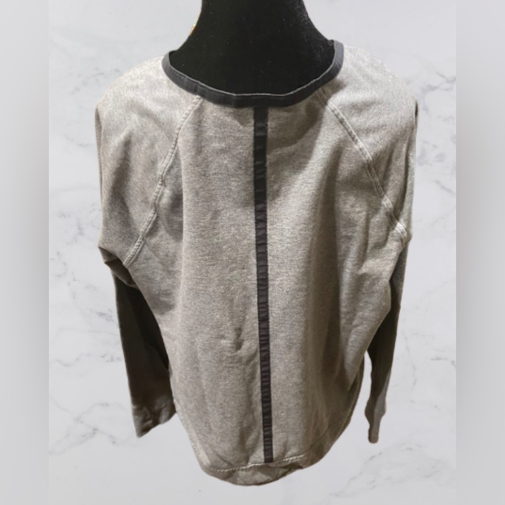 Athleta Pullover - image 4